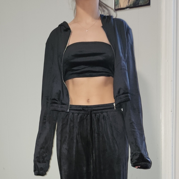 NWT Dolls Kill Luxurious Soft Velor Black Pant And Jacket Set - Picture 2 of 13